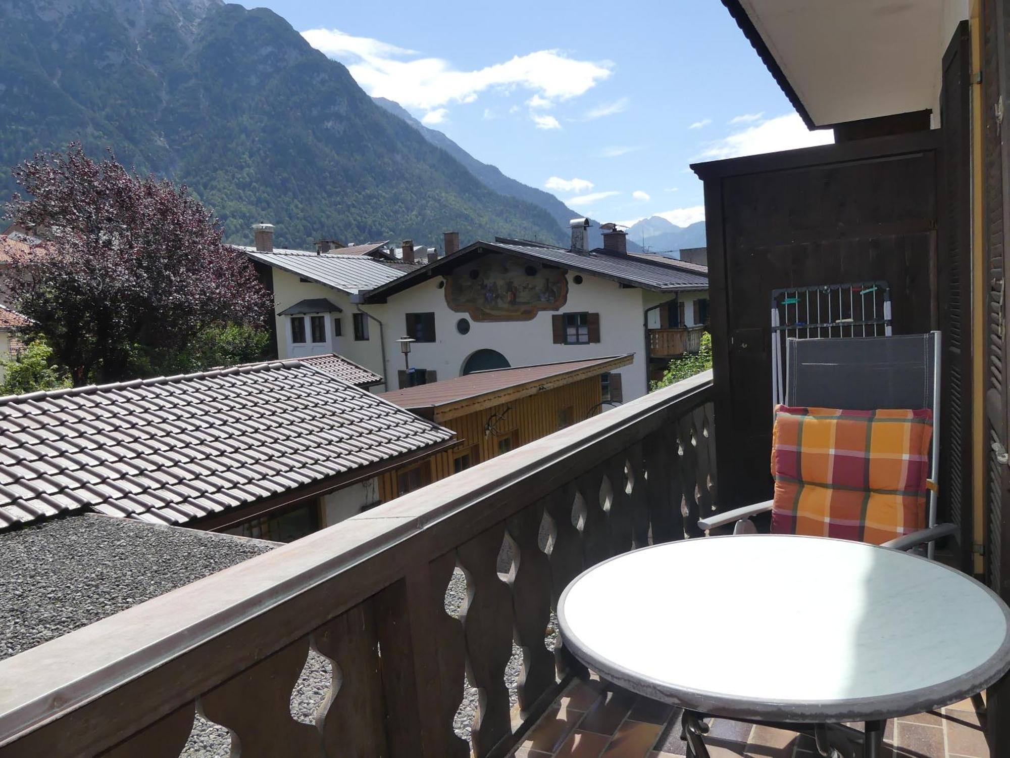 Haus Spornitz Ferienwohnung Mittenwald Ngoại thất bức ảnh